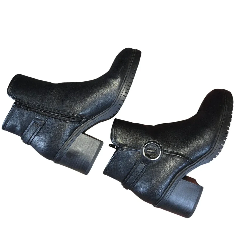 Baretraps Black Ankle Boots Round‎ Toe Faux Leather Comfort Casual Shoes